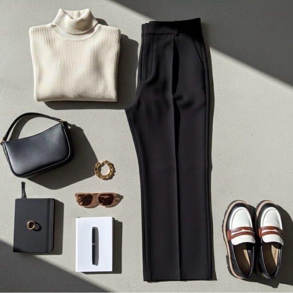 Gianna Bini Stylish Women's Loafers in White, Black and Brown - Picture 2 of 8